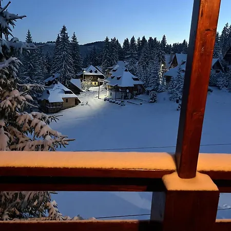 Whispering Pines Sisava