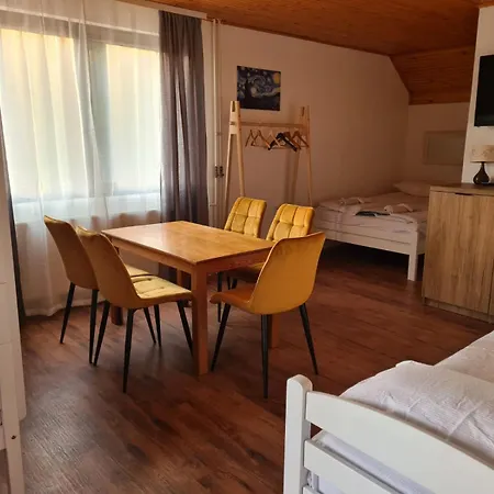 Whispering Pines 4*