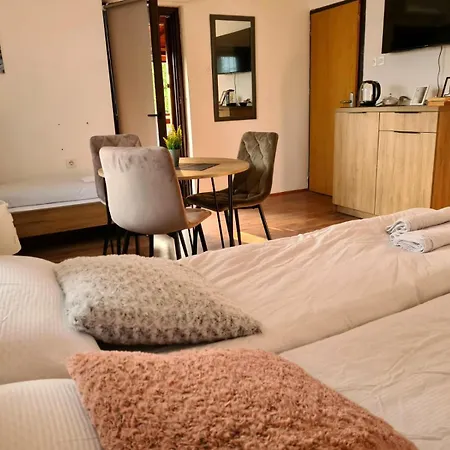 Whispering Pines 4* Šišava