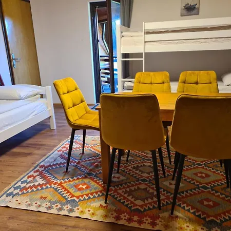 Whispering Pines 4* Sisava